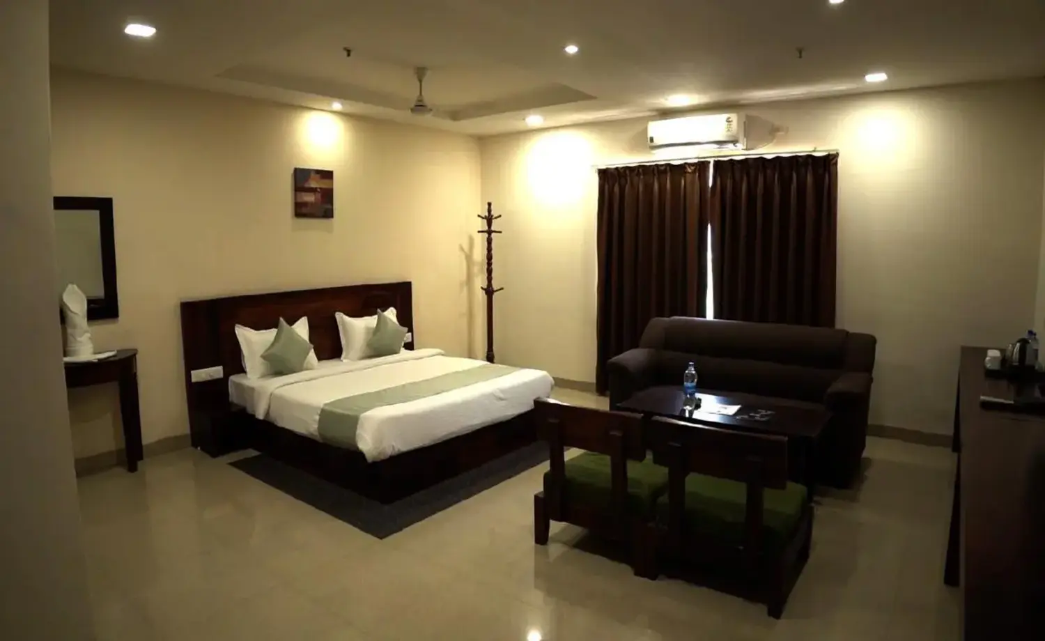Suite Room at Hotel Shubham Grand